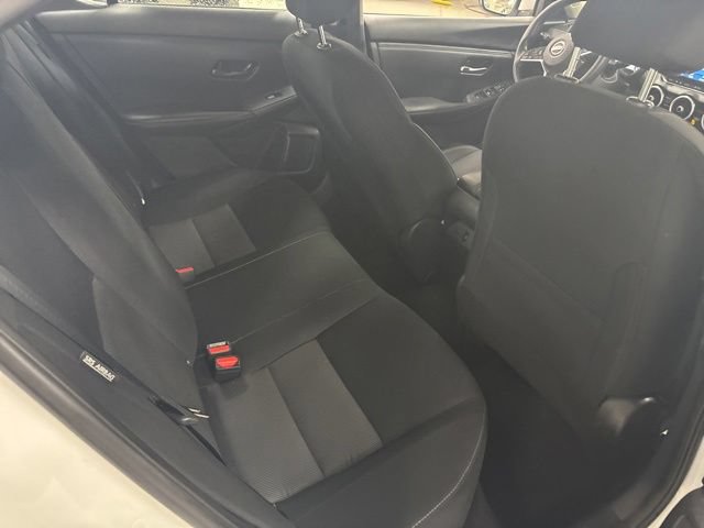 Used 2024 Nissan Sentra SV FWD image 11