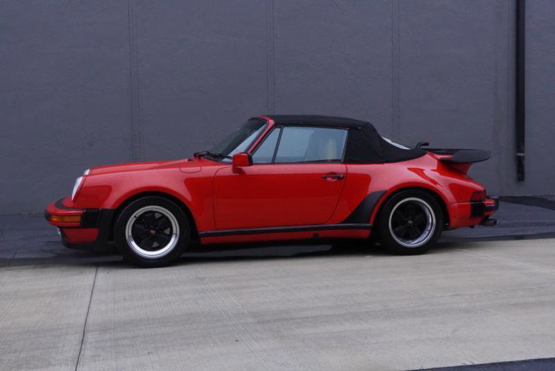 Used 1988 Porsche 911 Carrera RWD image 11