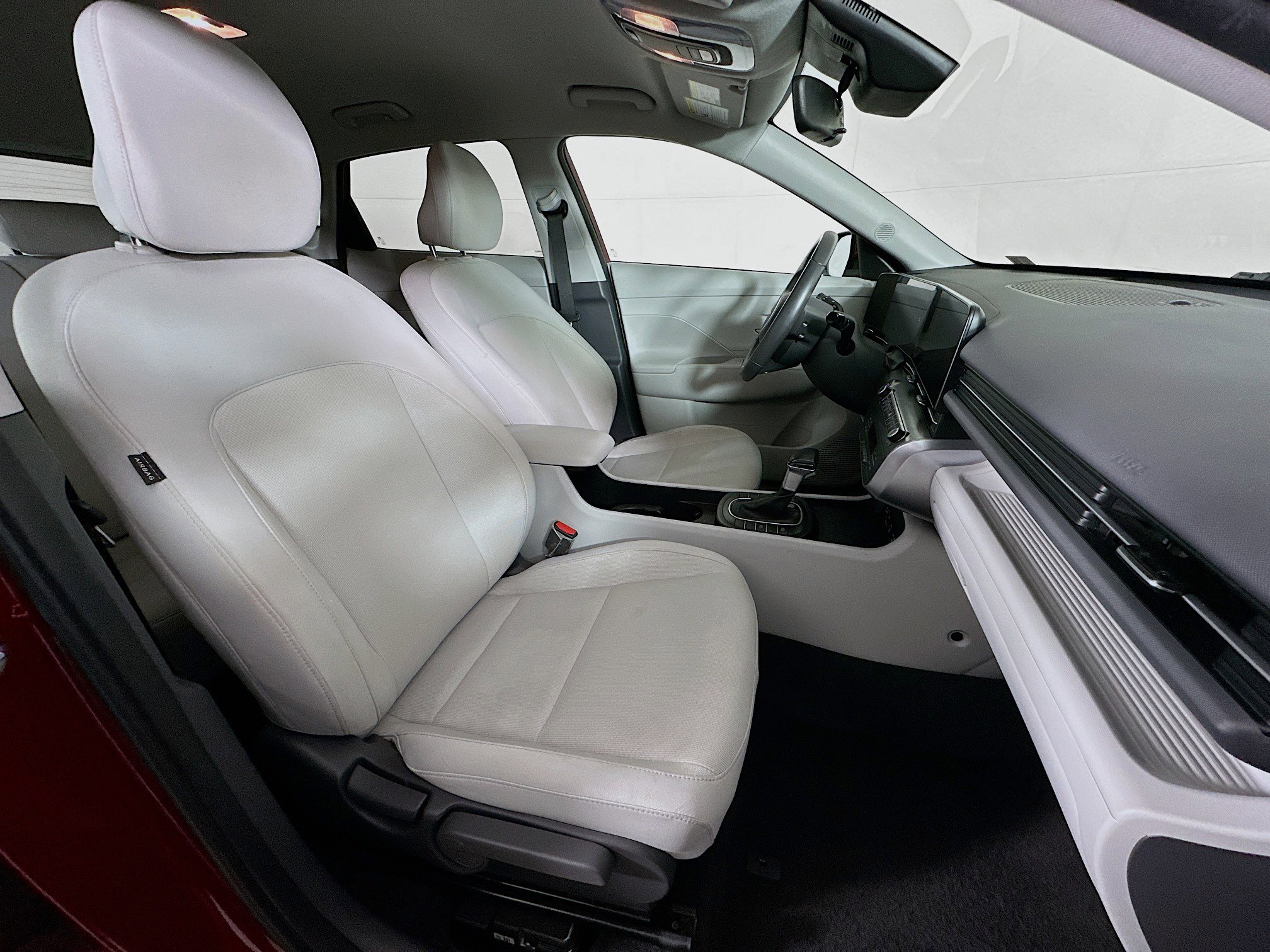 Used 2024 Hyundai Kona SEL image 29