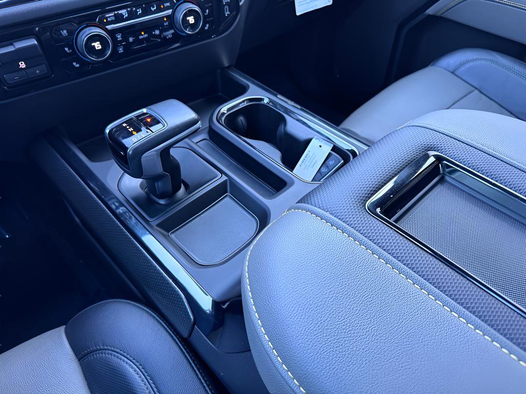 Used 2022 Chevrolet Silverado 1500 ZR2 w/ Technology Package image 18