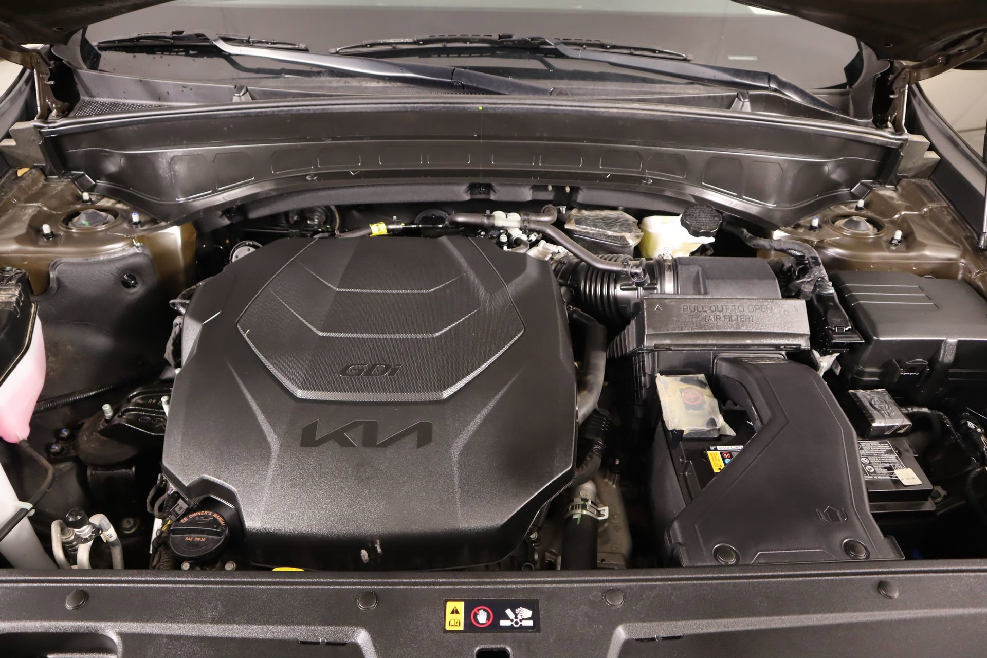 Used 2024 Kia Telluride EX w/ EX Captain's Chair Package image 21