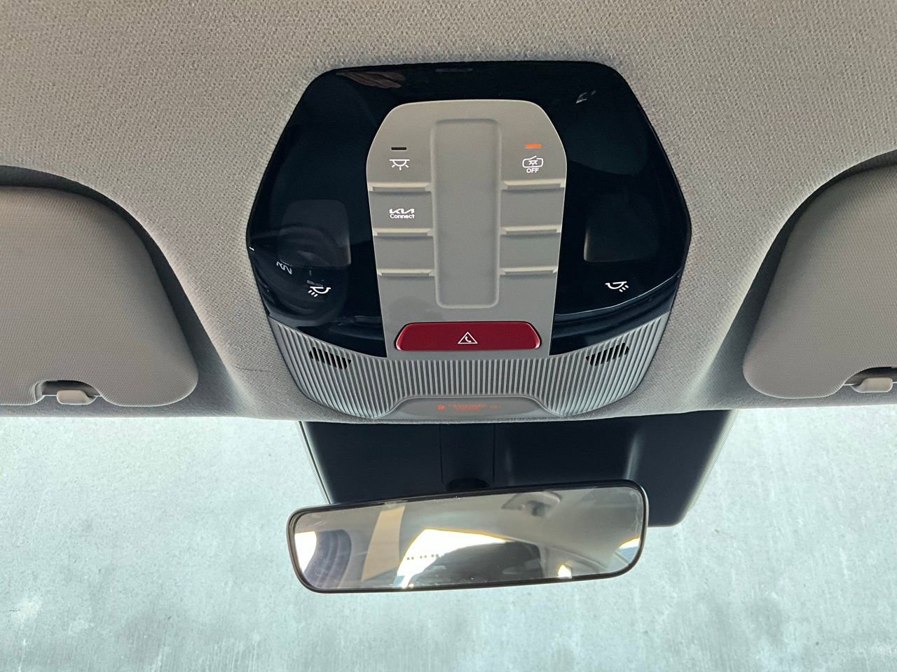 Used 2025 Kia K4 LXS image 15