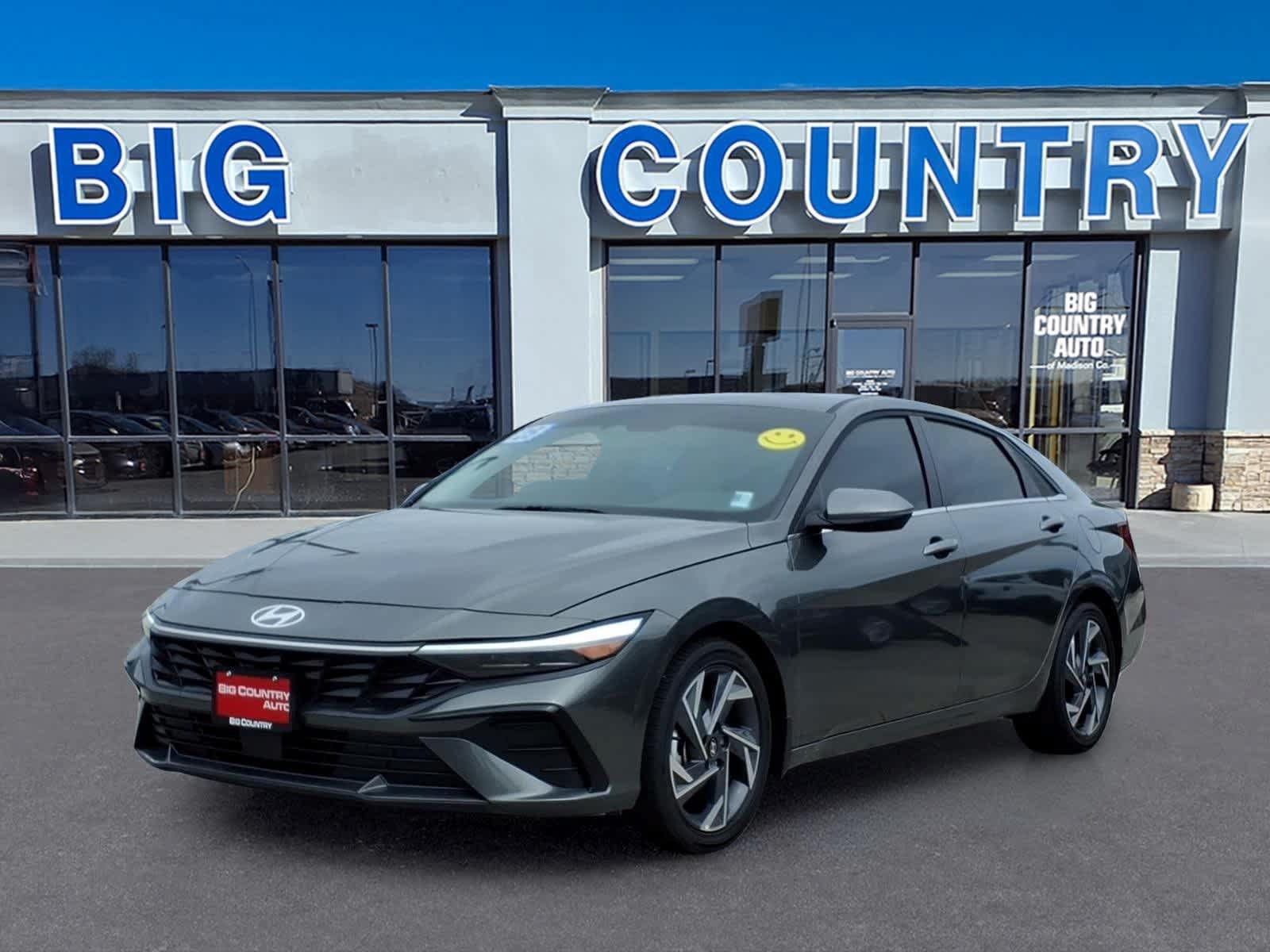 Used 2025 Hyundai Elantra Limited