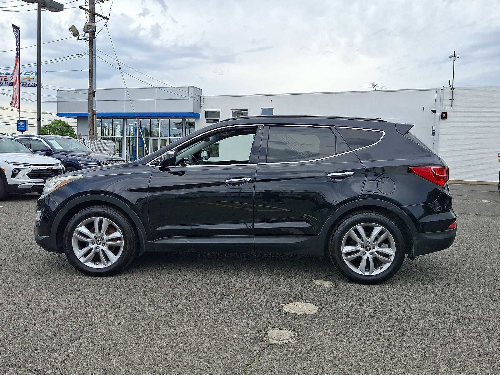 Used 2014 Hyundai Santa Fe Sport 2.0T w/ Navigation Package 06 AWD/4WD image 4