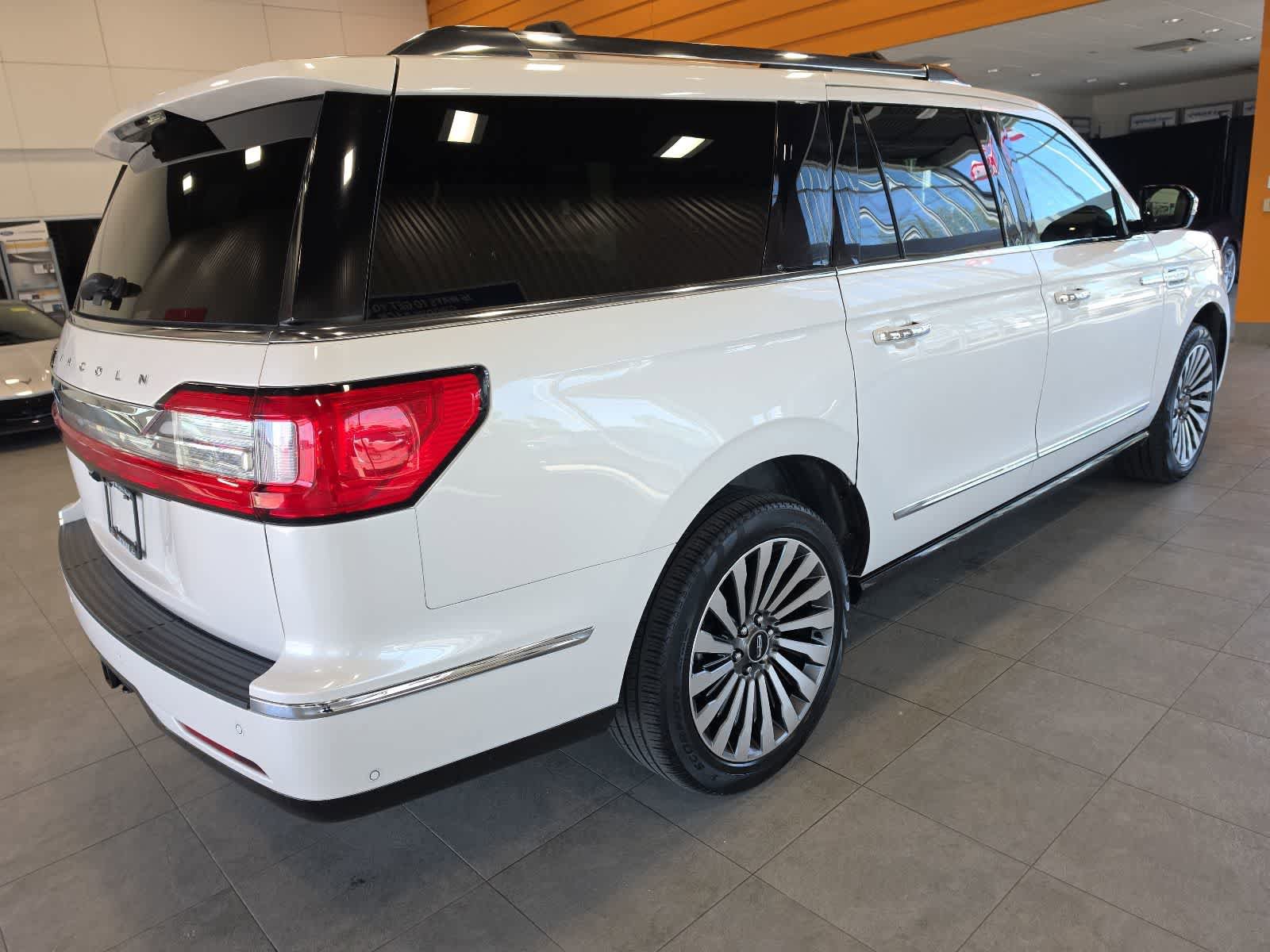 Used 2019 Lincoln Navigator L Reserve AWD/4WD image 7
