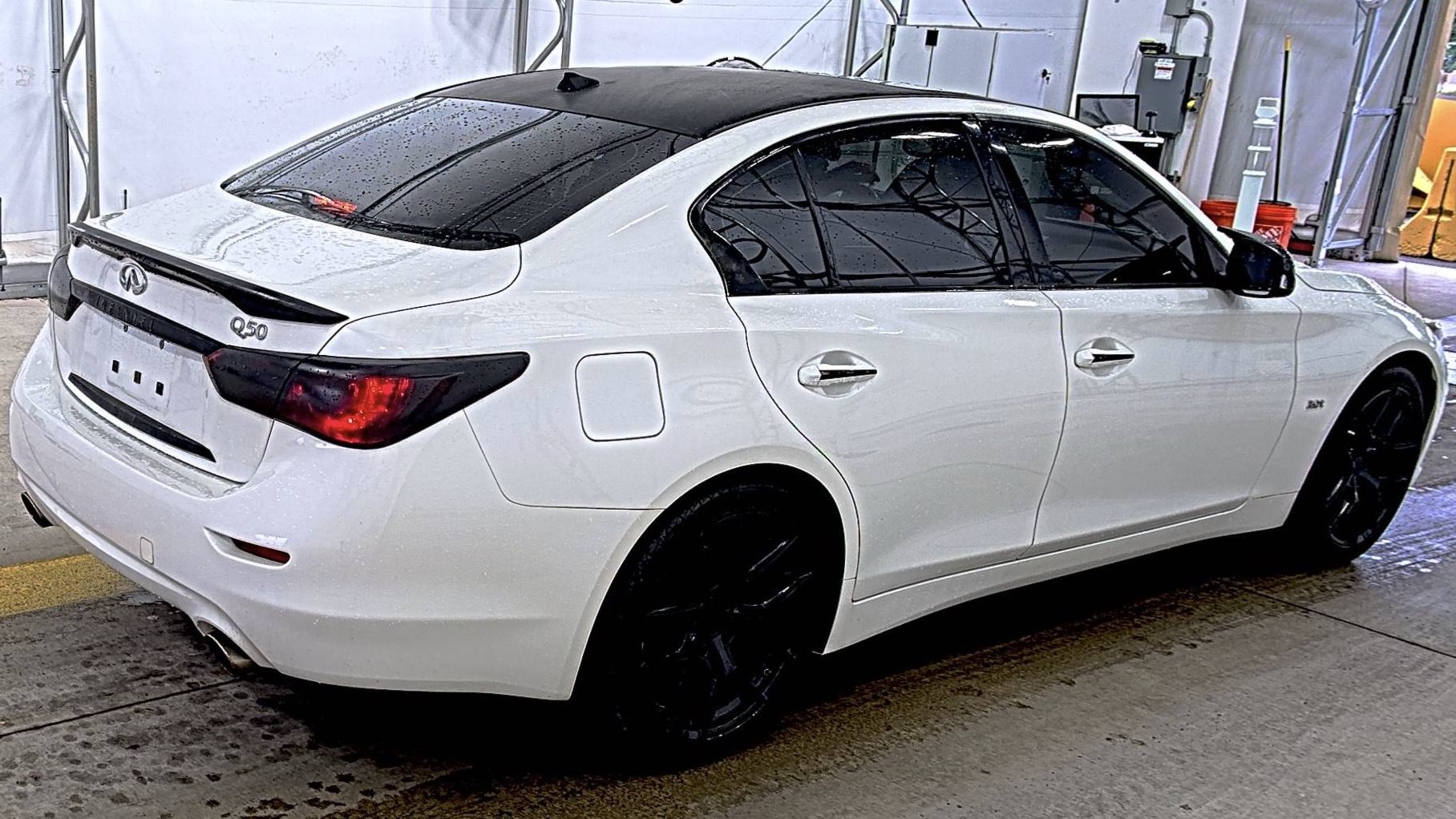 Used 2017 INFINITI Q50 3.0t Premium RWD image 4