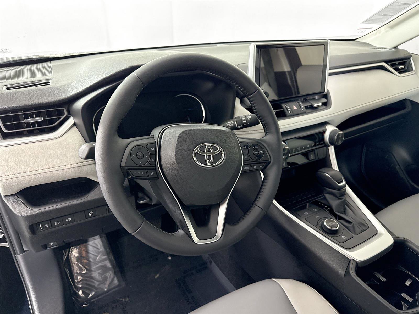 Certified 2025 Toyota RAV4 XLE Premium image 4
