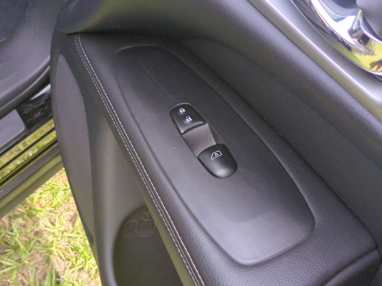 Certified 2020 Nissan Pathfinder SV FWD image 42