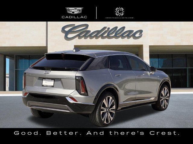 Certified 2025 Cadillac Optiq Luxury 2 AWD/4WD image 3