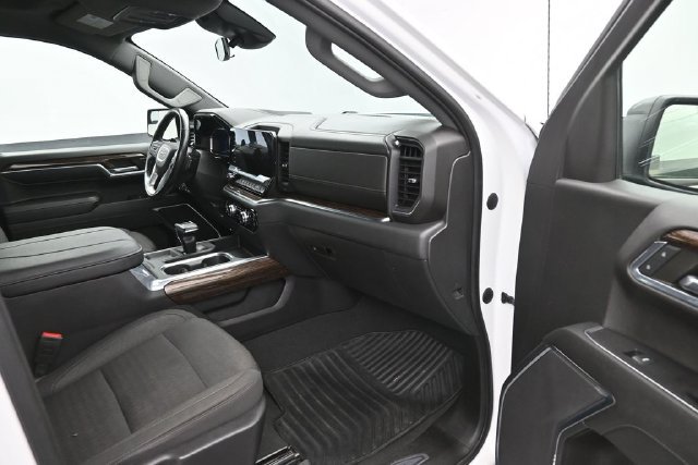 Used 2023 GMC Sierra 1500 Elevation AWD/4WD image 9