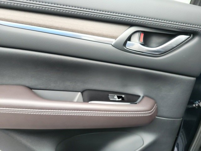 New 2025 MAZDA CX-5 Signature image 19