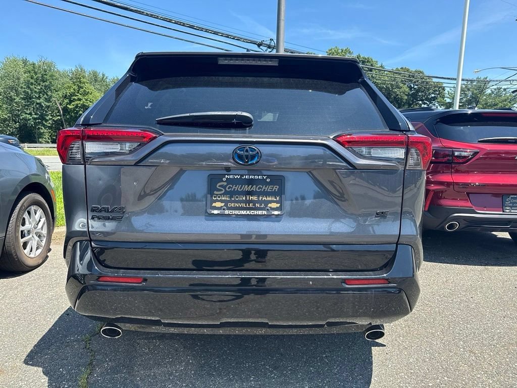 Used 2021 Toyota RAV4 SE w/ Weather & Moonroof Package AWD/4WD image 14