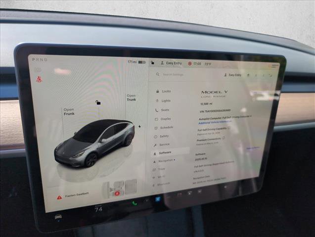 Used 2025 Tesla Model Y Long Range RWD image 13