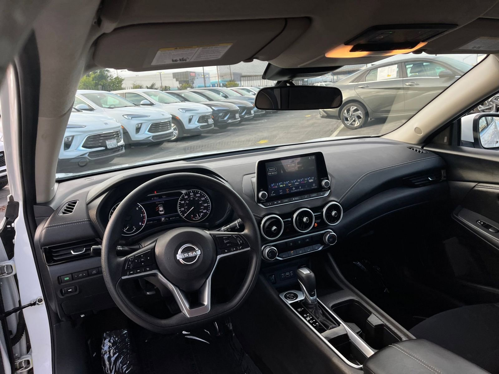 Used 2025 Nissan Sentra SV FWD image 33