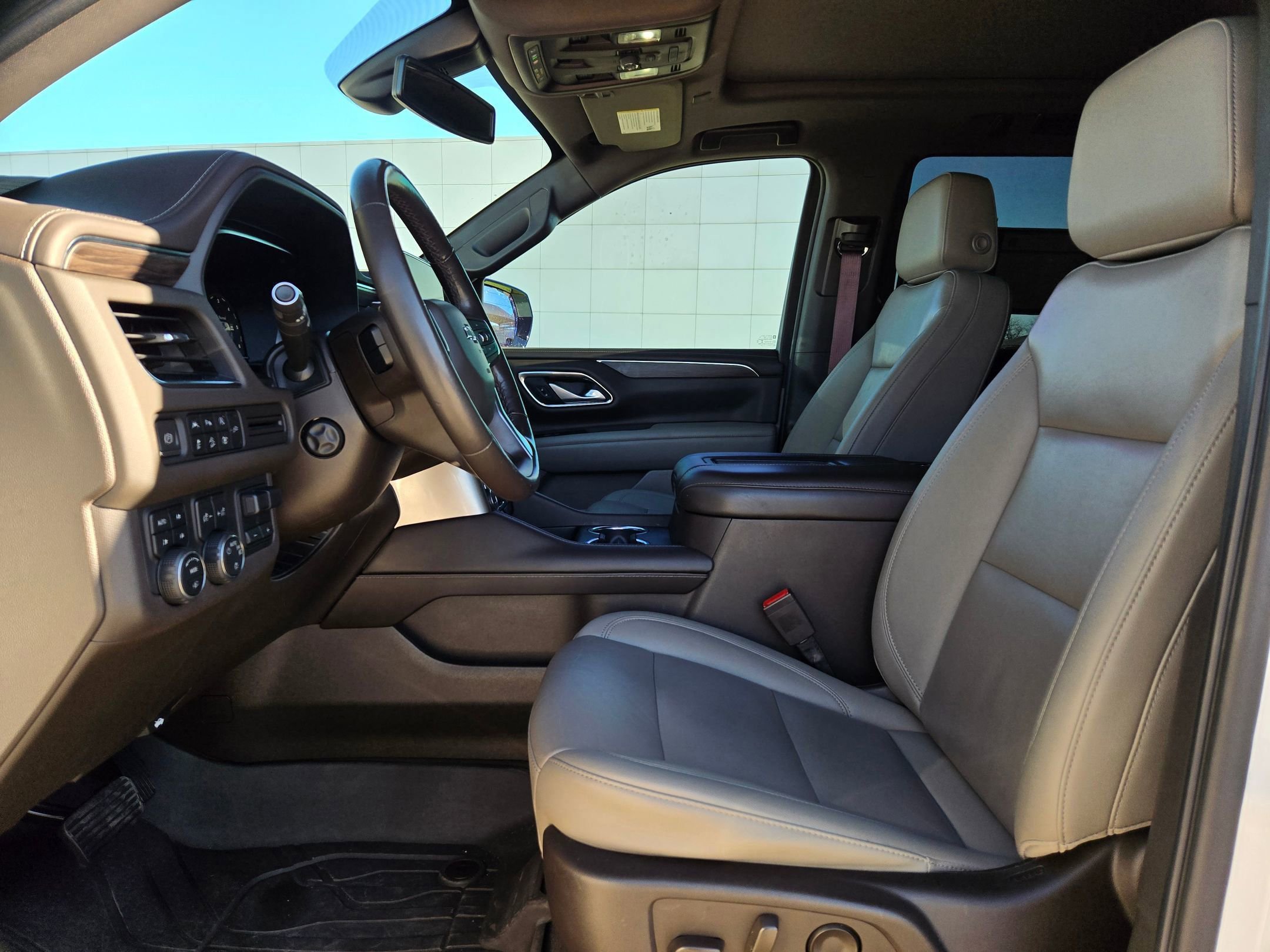 Used 2022 Chevrolet Tahoe Z71 w/ Z71 Off-Road Package image 9