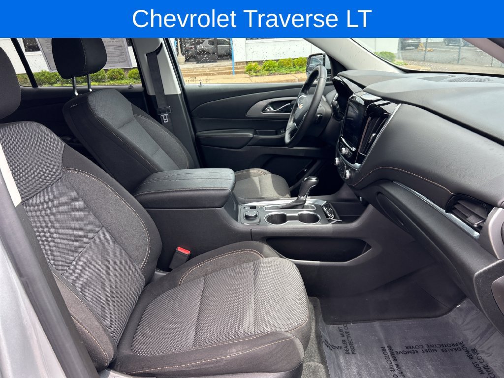 Used 2020 Chevrolet Traverse LT FWD image 10