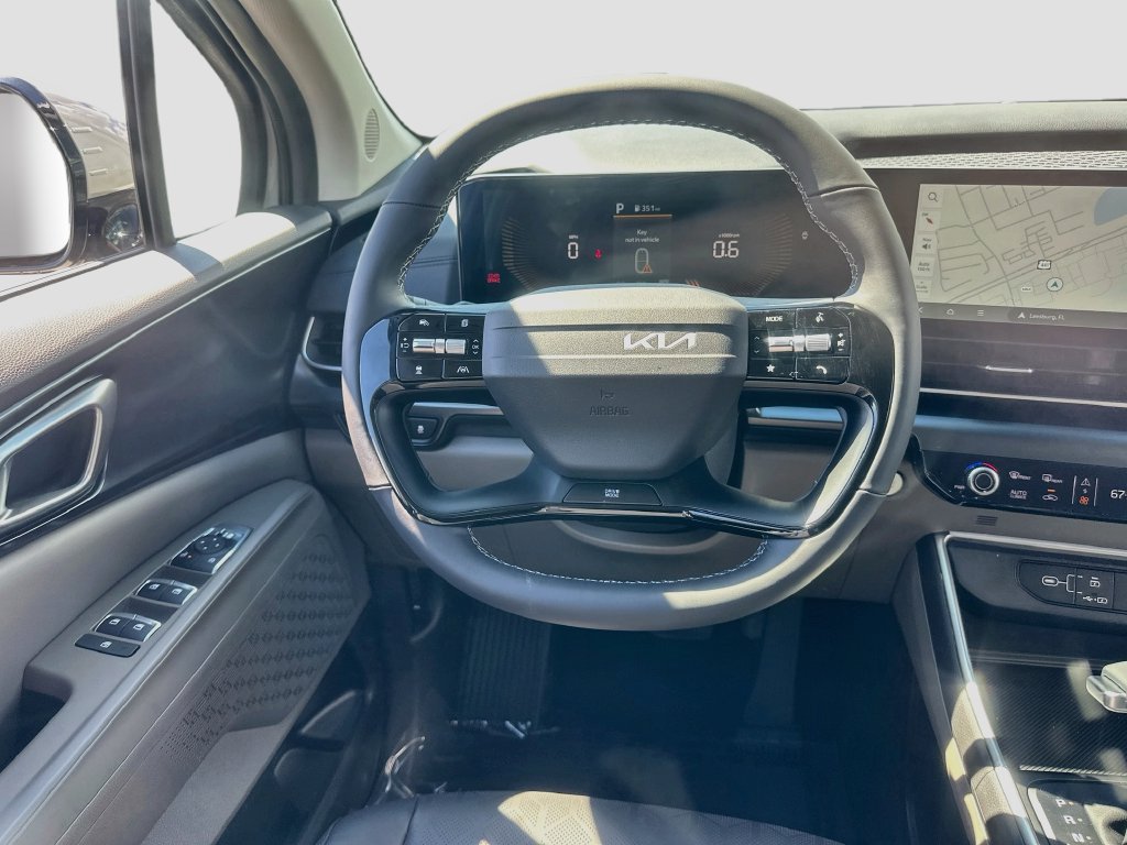 New 2027 Kia Carnival FWD image 22