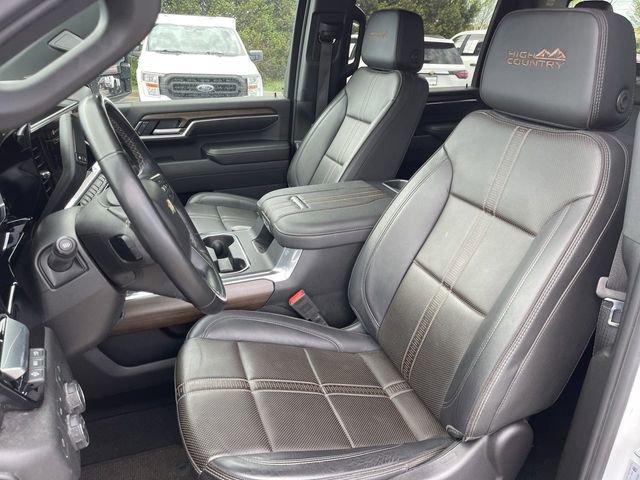 Used 2025 Chevrolet Silverado 3500 High Country w/ High Country Premium Package AWD/4WD image 11