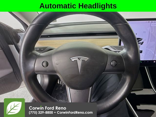 Used 2019 Tesla Model 3 image 10