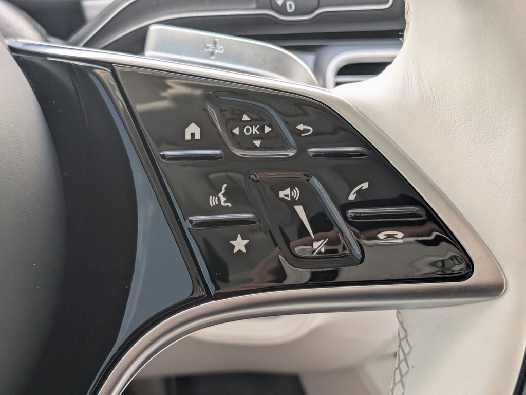 Used 2025 Mercedes-Benz Maybach GLS 600 4MATIC image 14