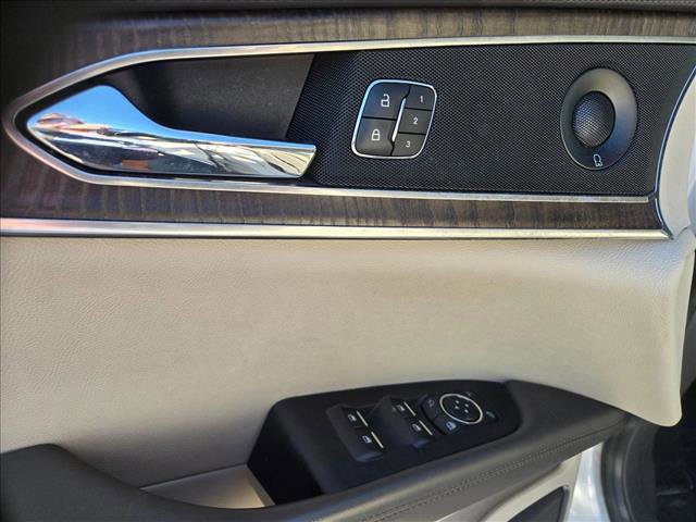 Used 2019 Lincoln Nautilus Reserve image 9