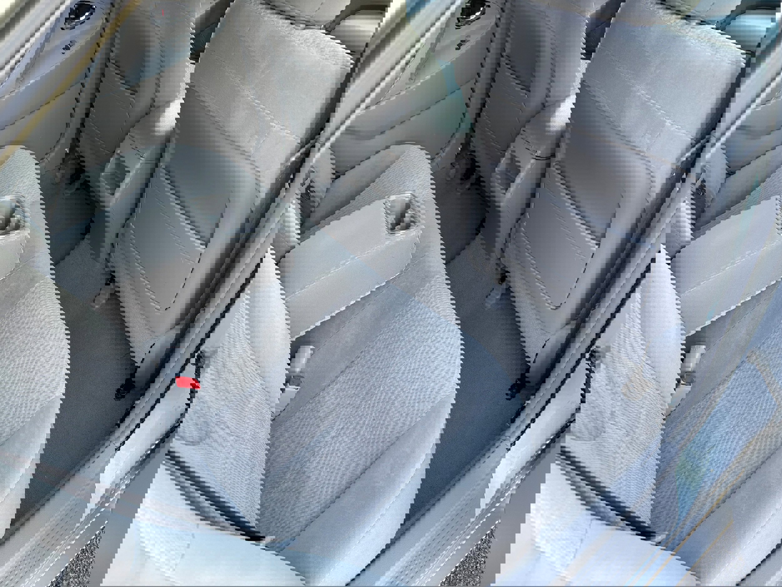 Used 2011 Toyota Camry LE image 16