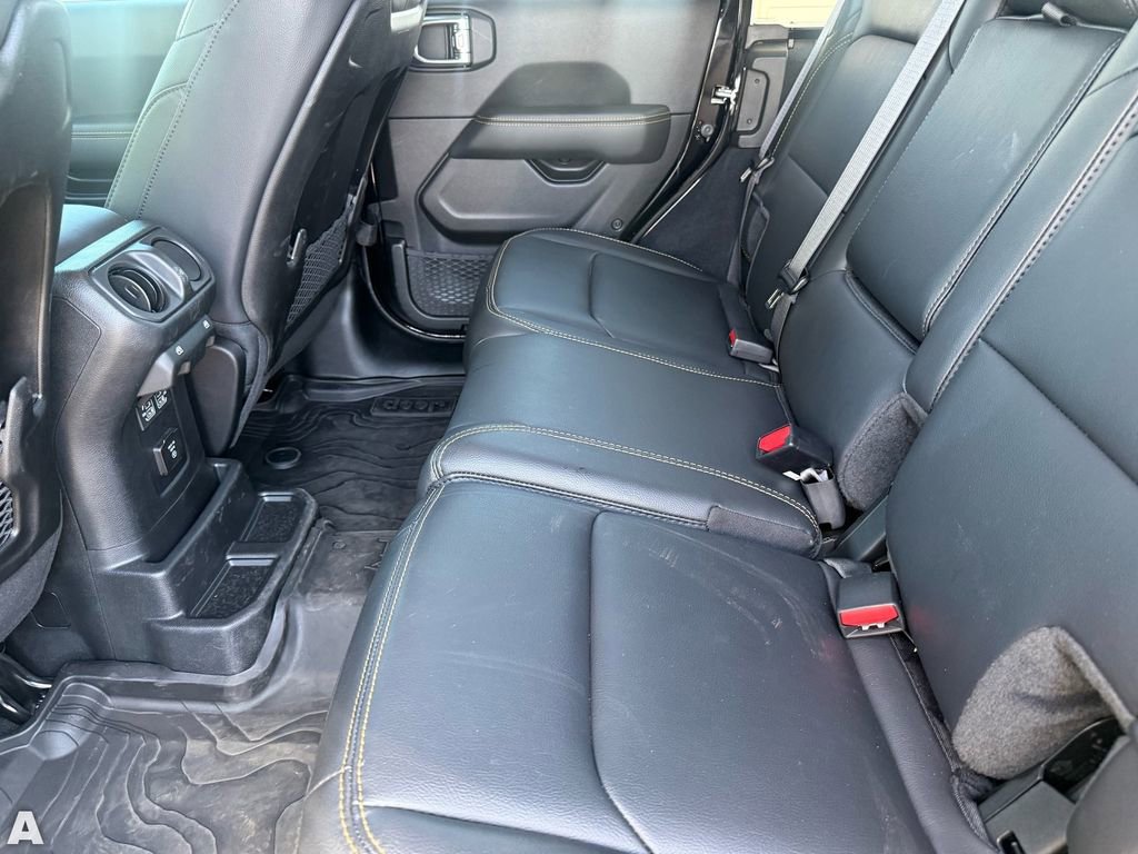 Used 2025 Jeep Wrangler Sahara w/ Safety Group image 26