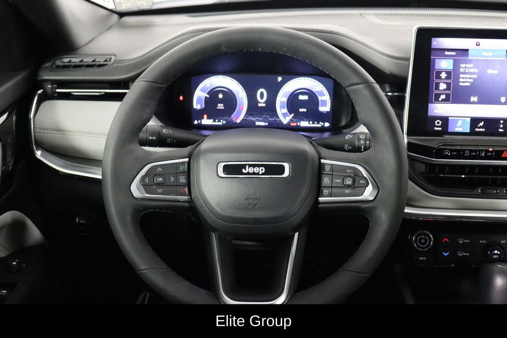 Used 2023 Jeep Compass Limited w/ Elite Group AWD/4WD image 7