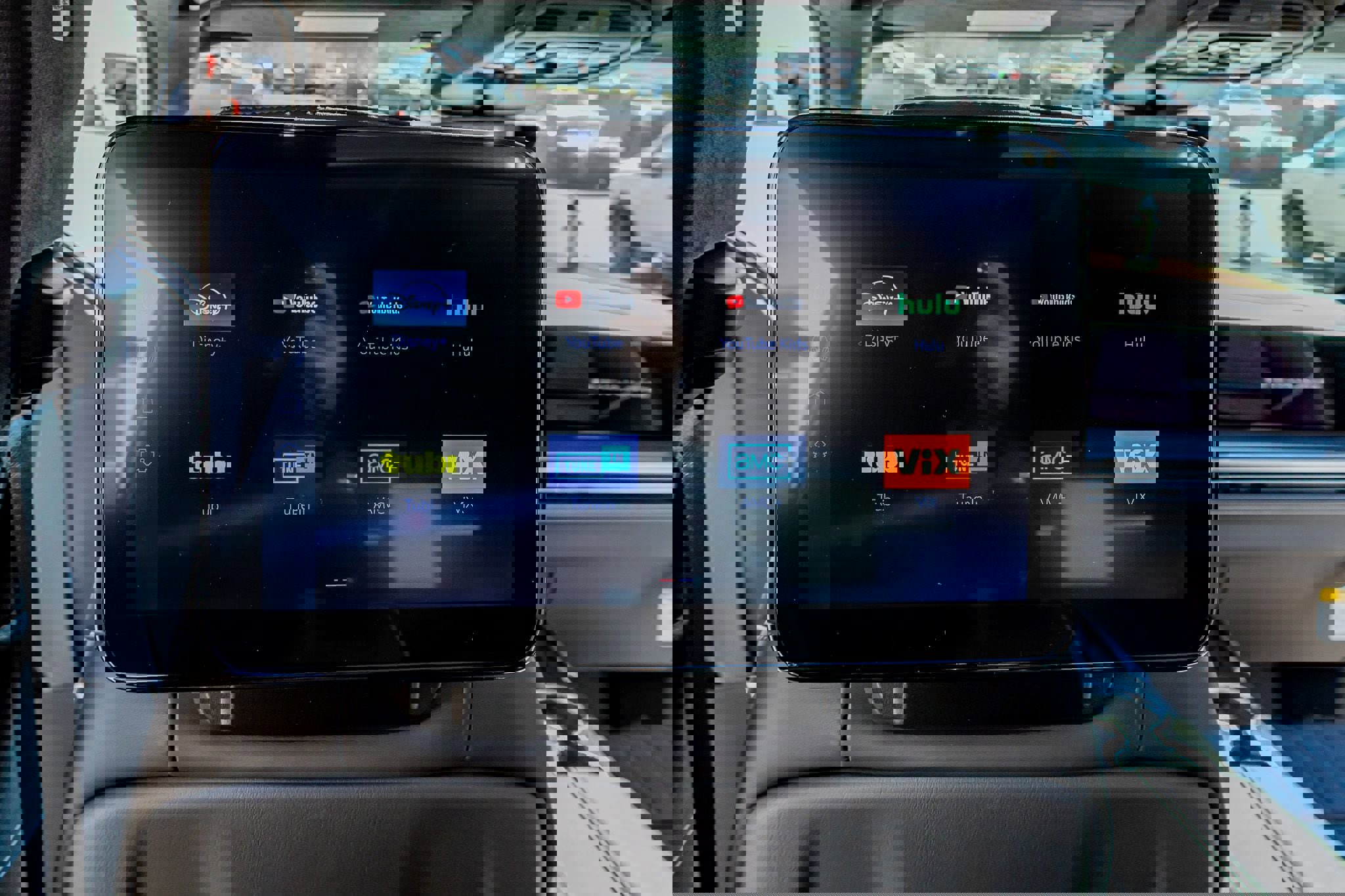 Used 2026 Cadillac Escalade V AWD/4WD image 32