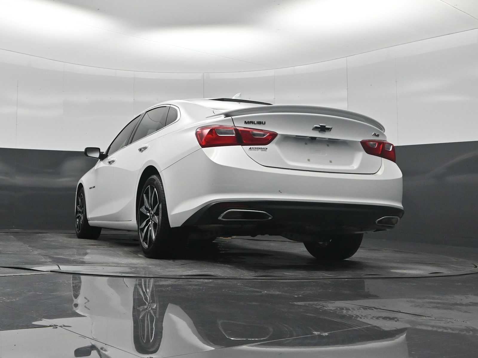 Used 2021 Chevrolet Malibu RS FWD image 22