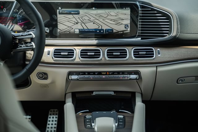 New 2026 Mercedes-Benz GLS 450 4MATIC image 22