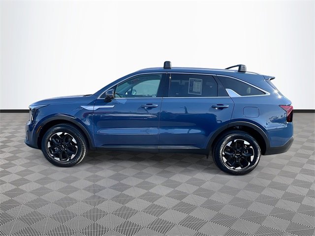 Used 2024 Kia Sorento S w/ Panoramic Sunroof Package image 4