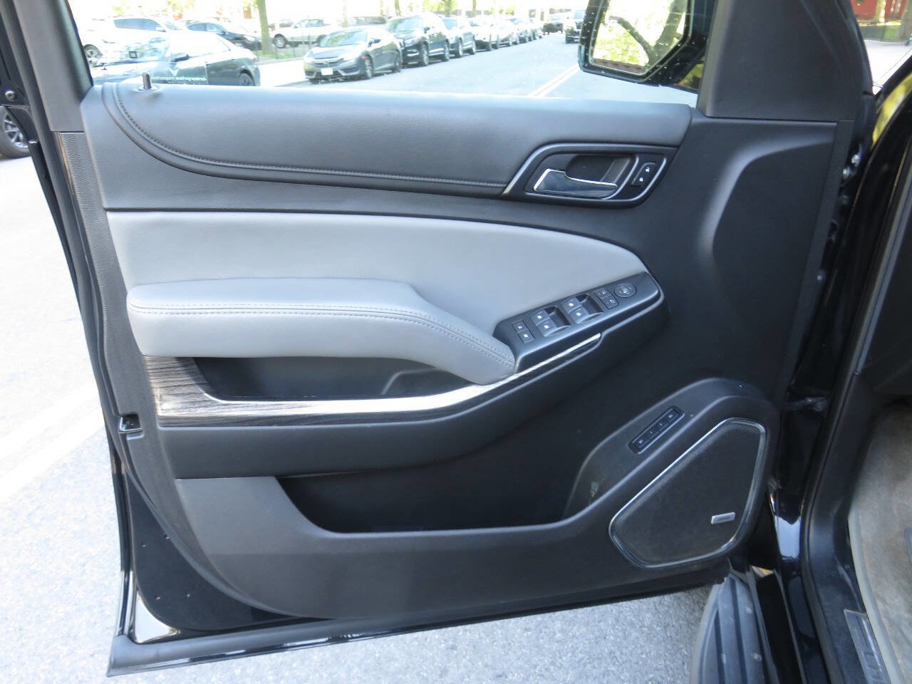 Used 2019 Chevrolet Suburban LT AWD/4WD image 30