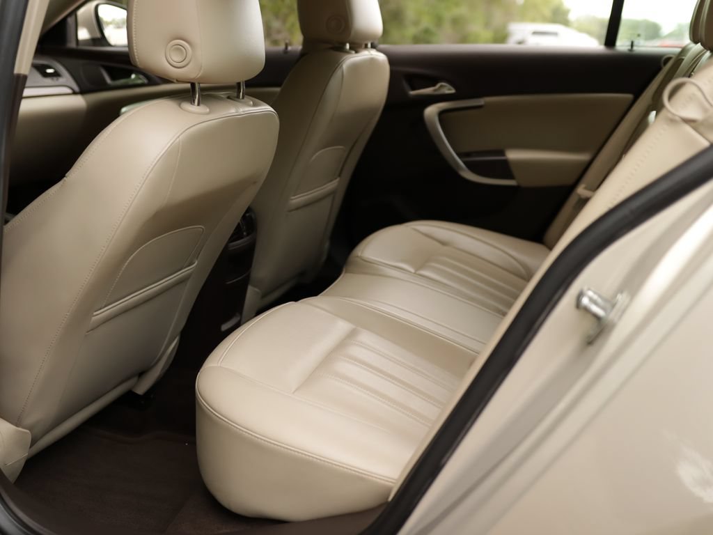 Used 2012 Buick Regal Leather FWD image 21