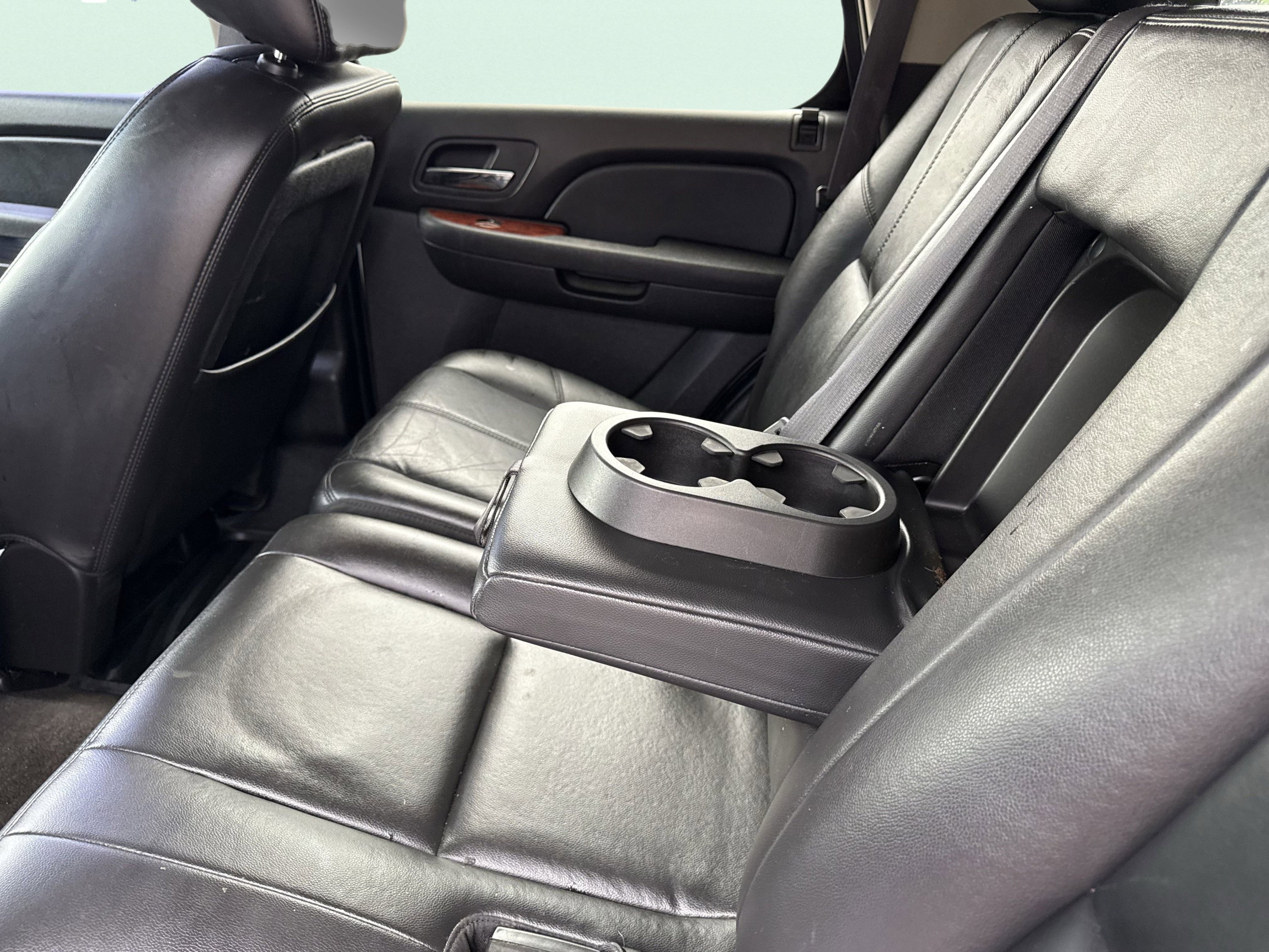 Used 2011 Chevrolet Tahoe LT image 38