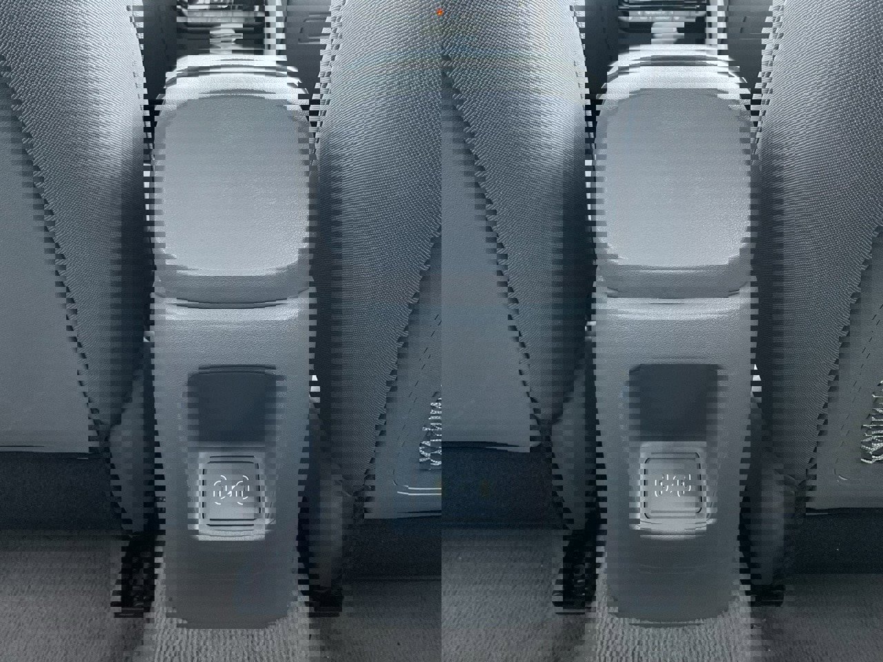 Used 2025 Hyundai Elantra SEL image 17