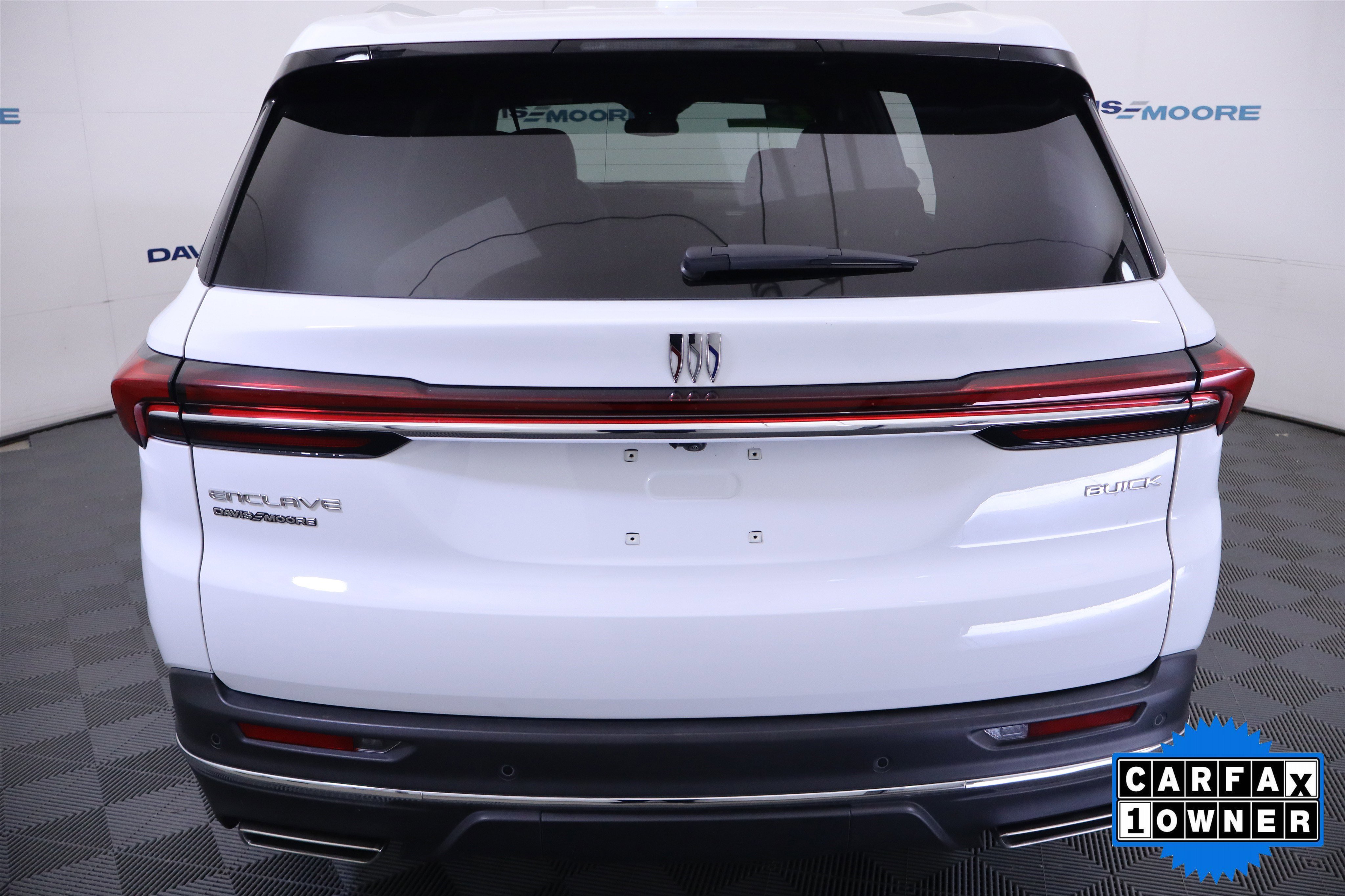 Used 2025 Buick Enclave Preferred FWD image 8