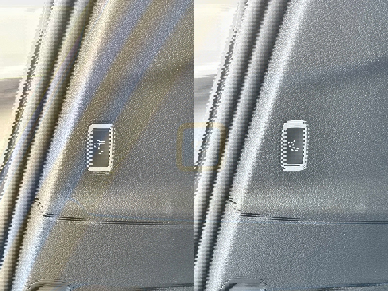 New 2026 Chrysler Pacifica Select image 13