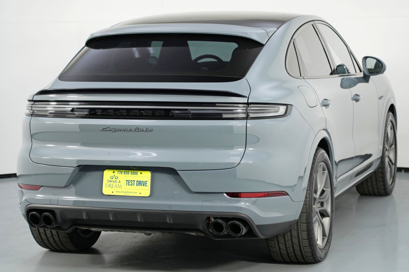 Used 2024 Porsche Cayenne Turbo AWD/4WD image 58