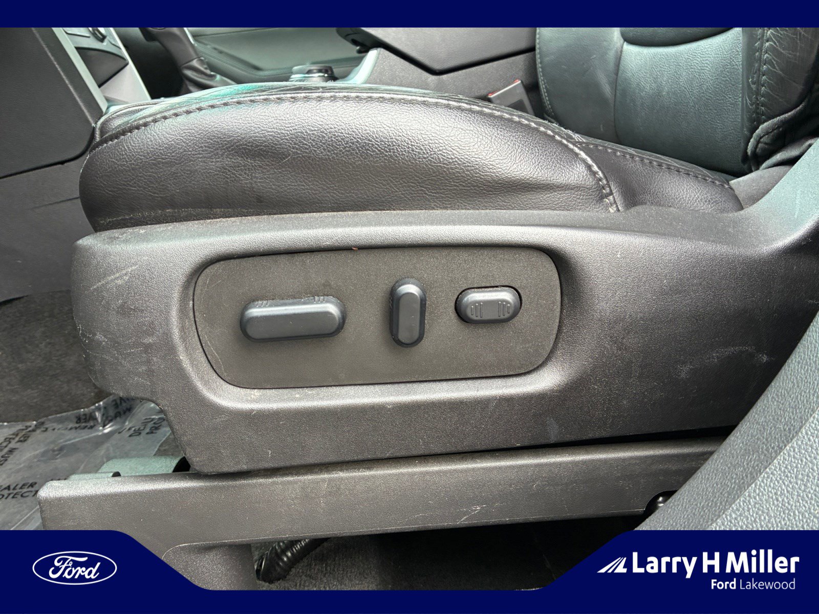 Used 2013 Ford Explorer XLT AWD/4WD image 14