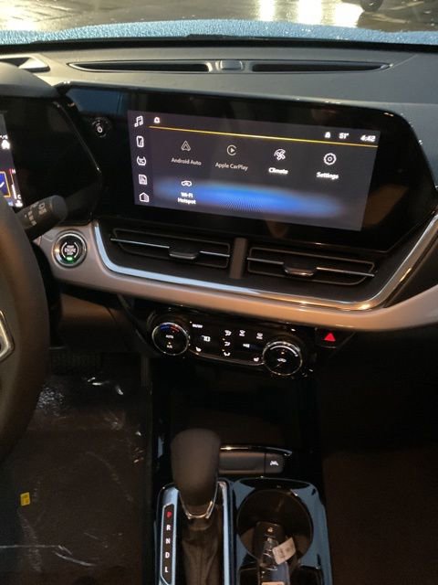 New 2026 Chevrolet Trax LT w/ Driver Confidence Package image 17