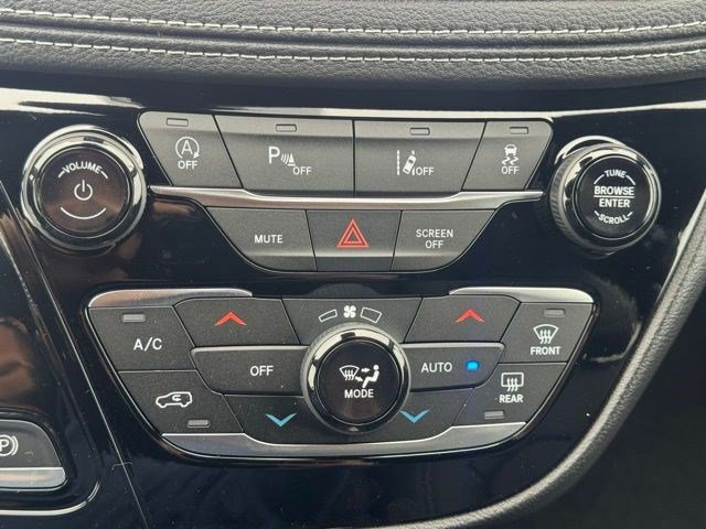 New 2027 Chrysler Pacifica Select FWD image 22