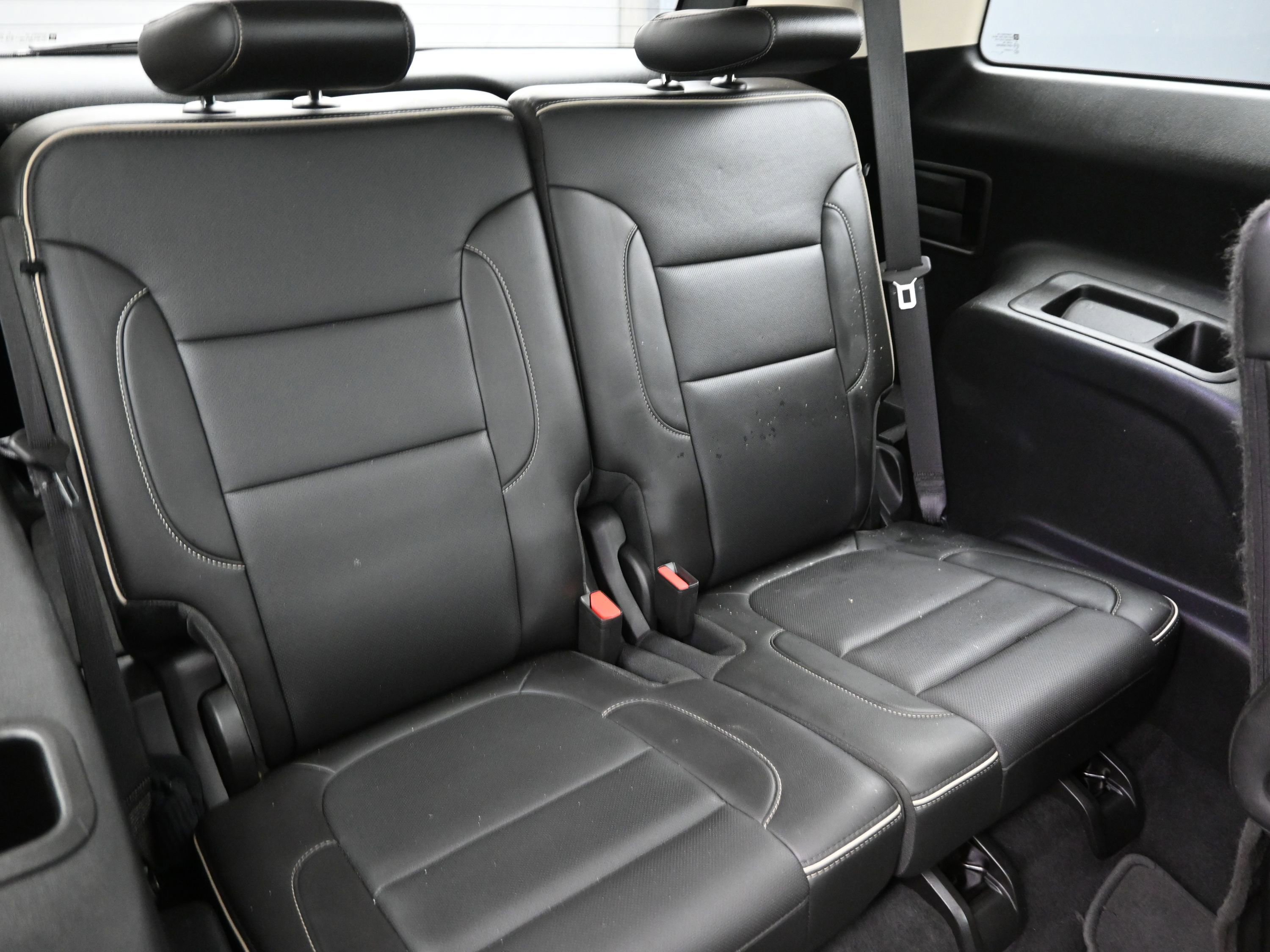 Used 2021 GMC Acadia Denali image 26