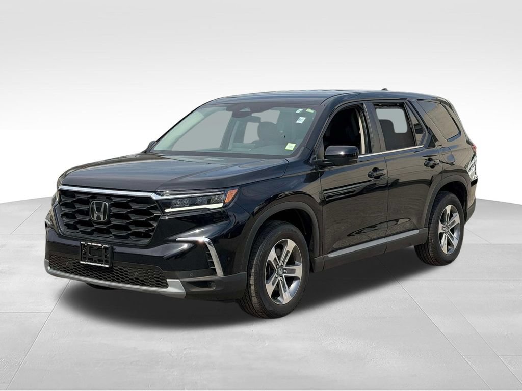 Used 2025 Honda Pilot EX-L image 3