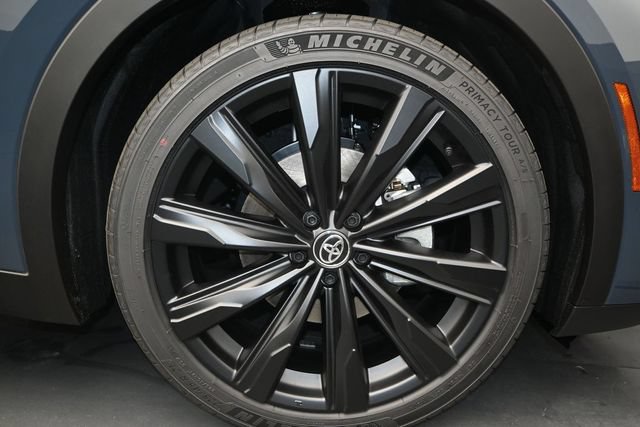 New 2026 Toyota Crown AWD/4WD image 17
