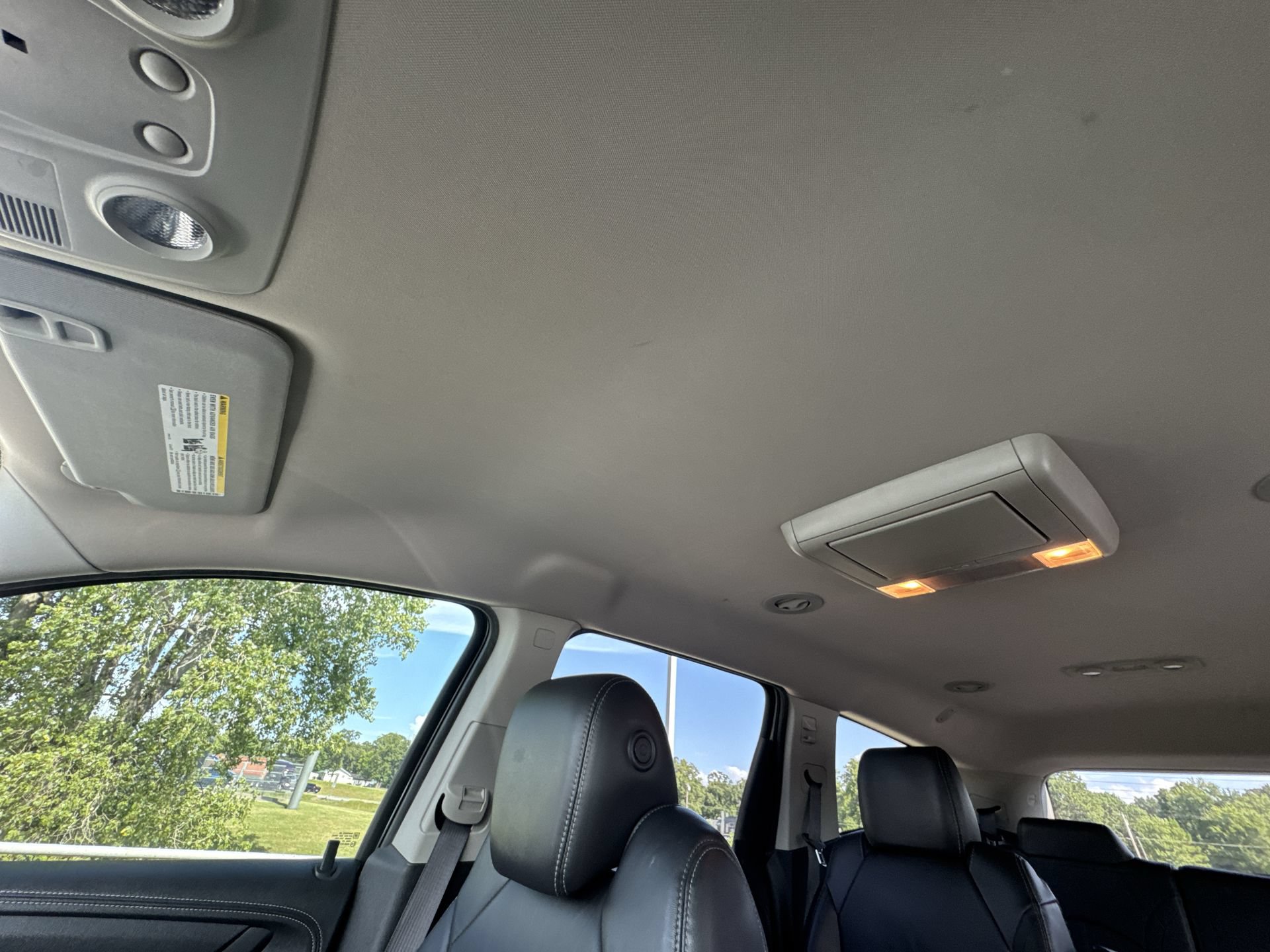 Used 2015 Chevrolet Traverse LT FWD image 20