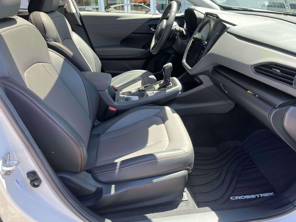 Used 2024 Subaru Crosstrek 2.5i Limited w/ Crosstrek Mirror Package AWD/4WD image 22