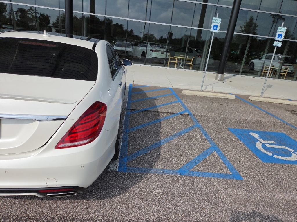 Used 2017 Mercedes-Benz S 550 Sedan image 8