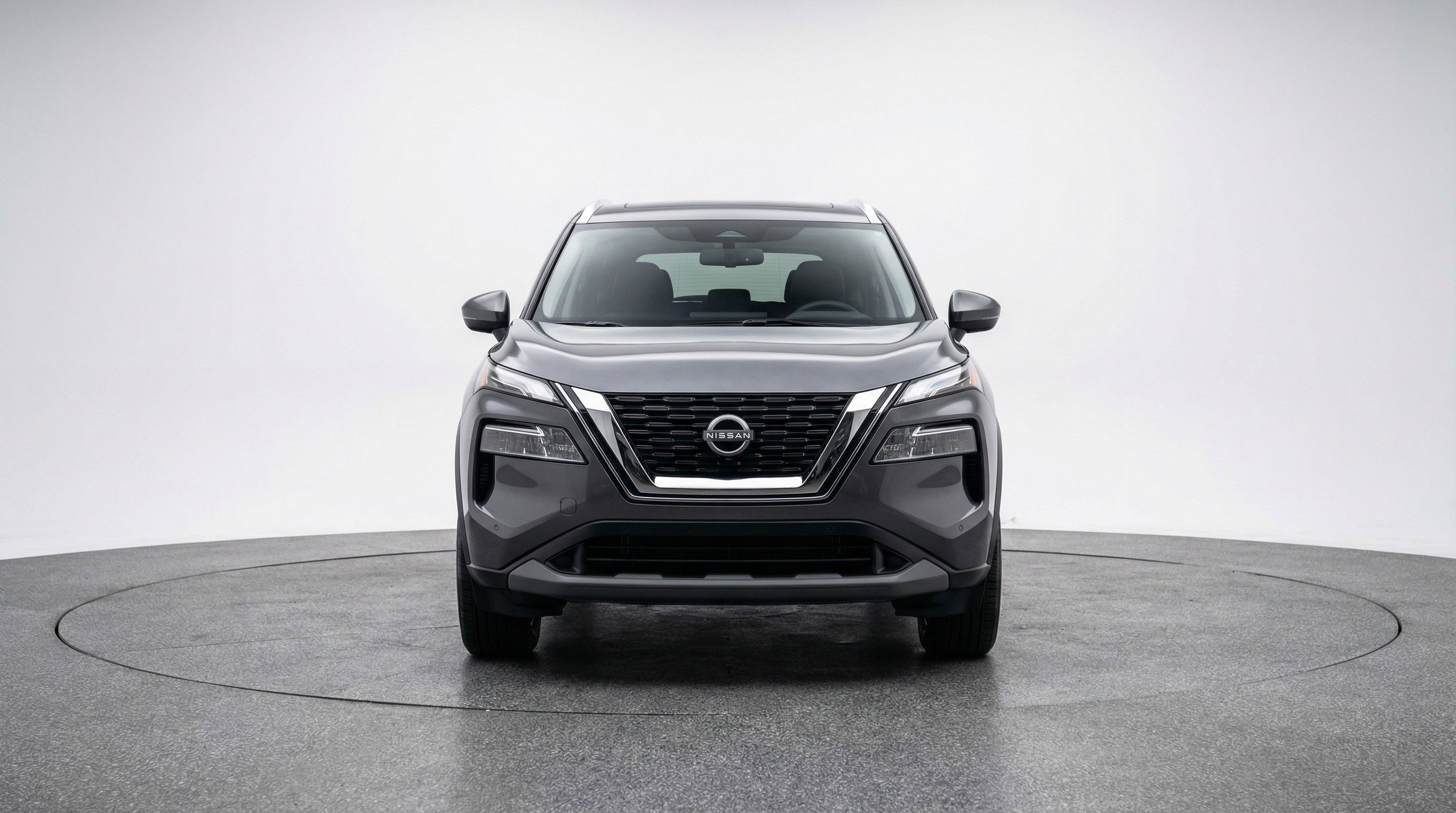 Used 2025 Nissan Rogue SV image 2