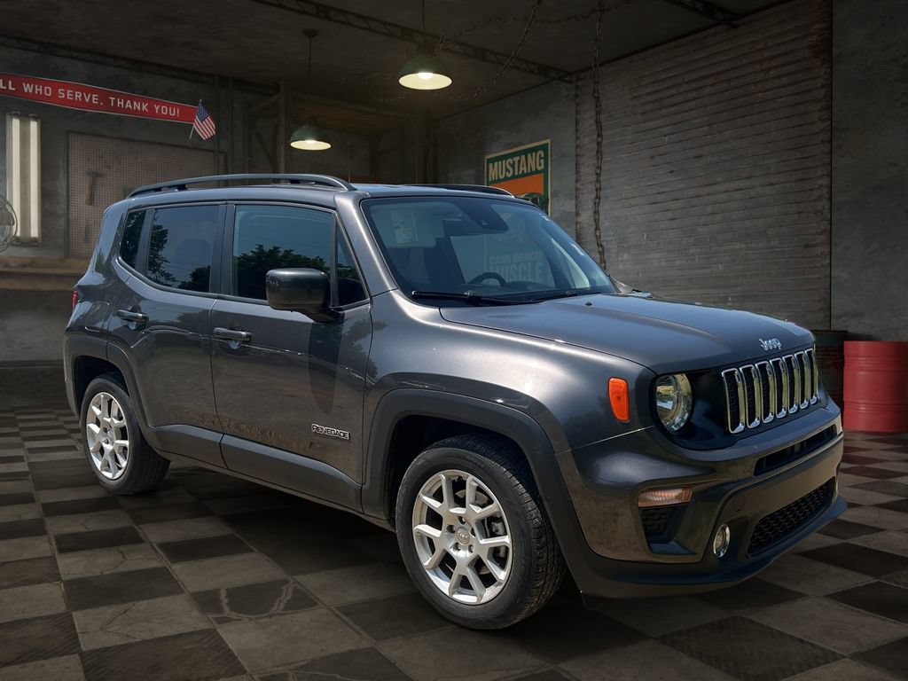Used 2021 Jeep Renegade Latitude FWD image 2